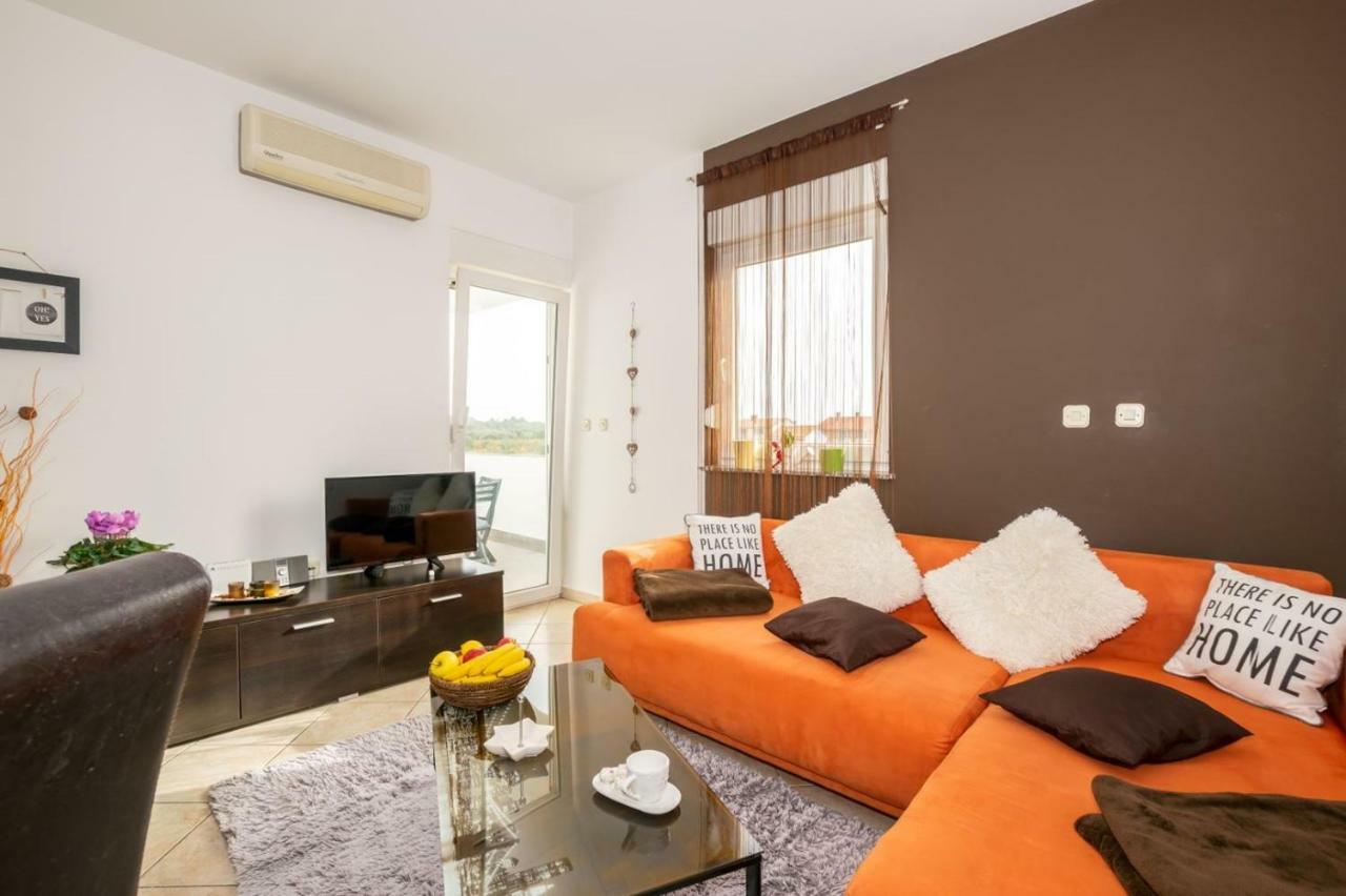 Apartment Keti Fažana エクステリア 写真